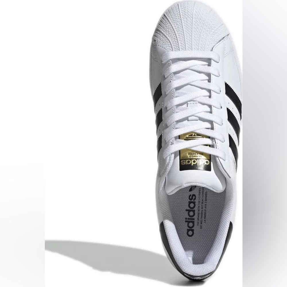 NEW Adidas Superstar Originals sneakers